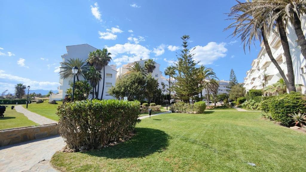 Apartamento Estrelicia III Marbella Exterior foto